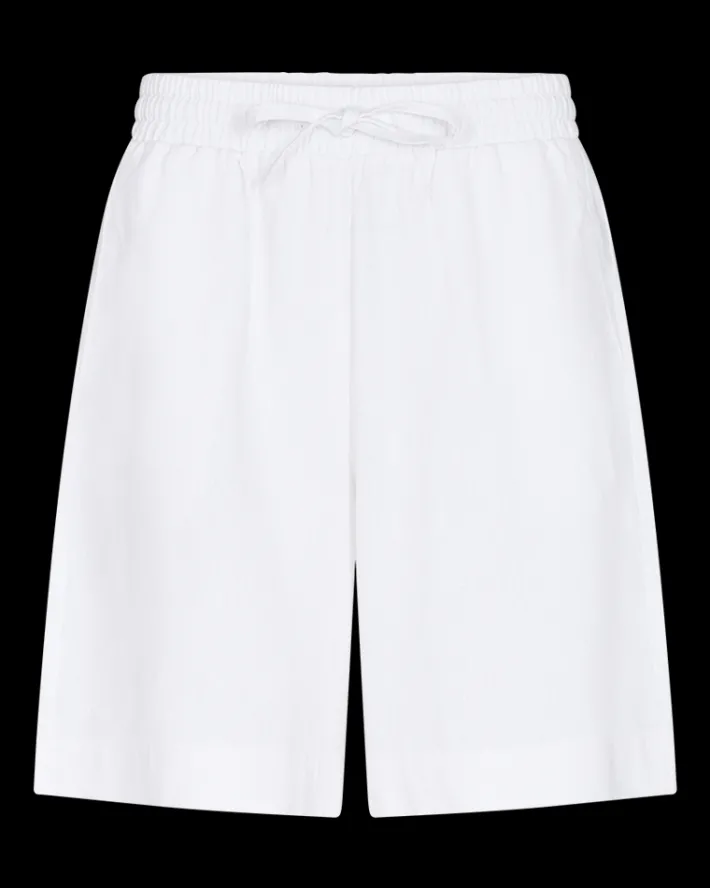 FREEQUENT LAVA SHORTS